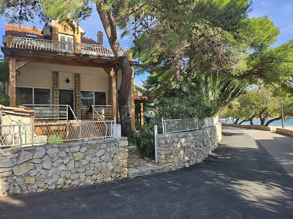 Prodej rodinného domu 127 m², pozemek 127 m²