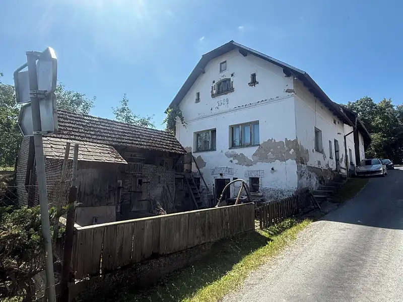 Prodej rodinného domu 200 m², pozemek 721 m², Mladý Smolivec – náhled fotky 3