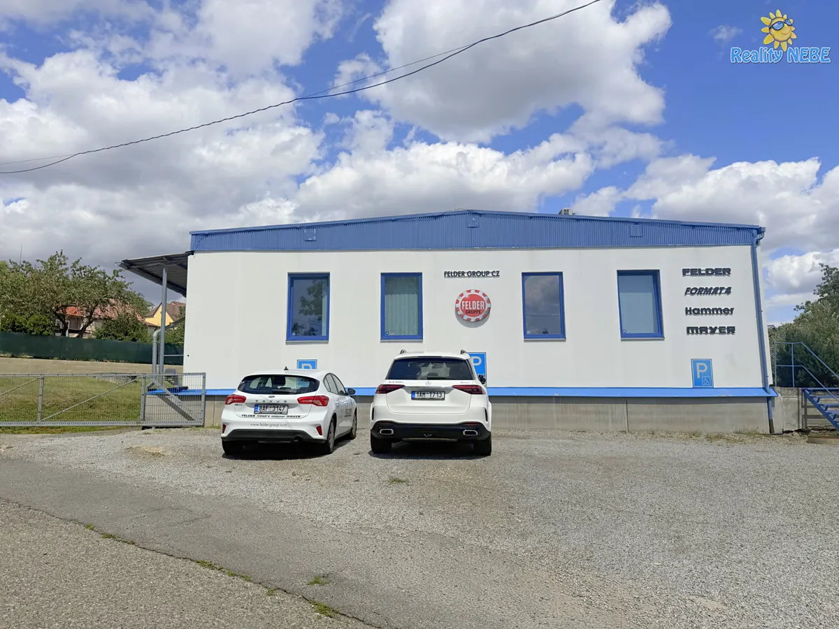 Pronájem kanceláře 368 m²