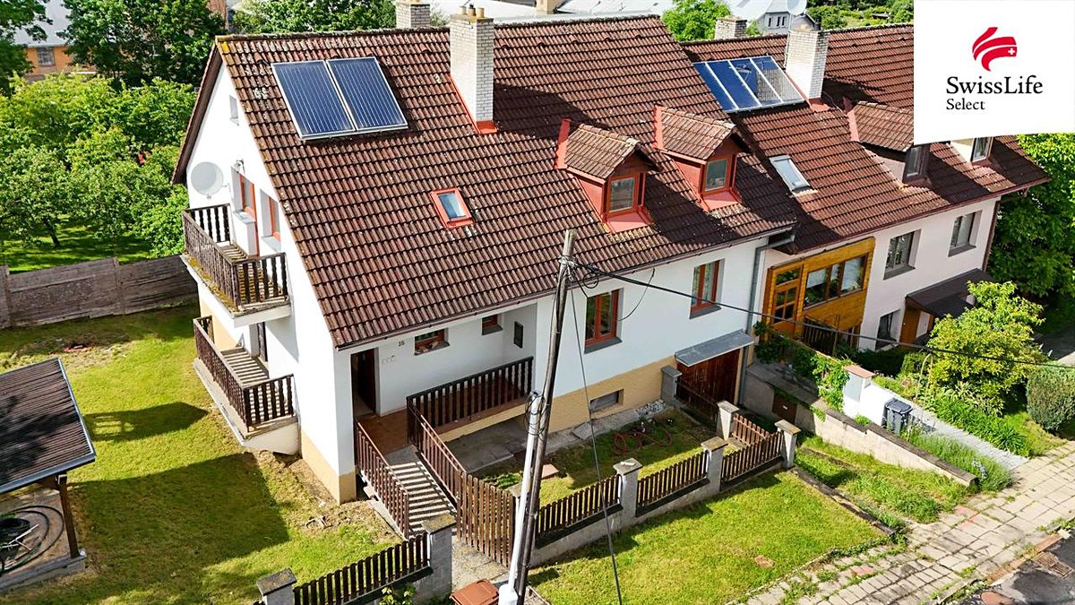 Prodej rodinného domu 245 m², pozemek 388 m² – fotografie 2