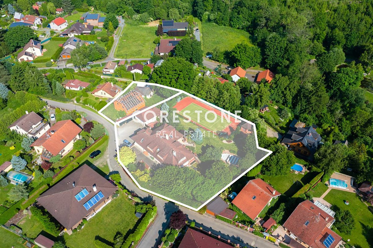 Prodej rodinného domu 658 m², pozemek 4025 m² – fotografie 2