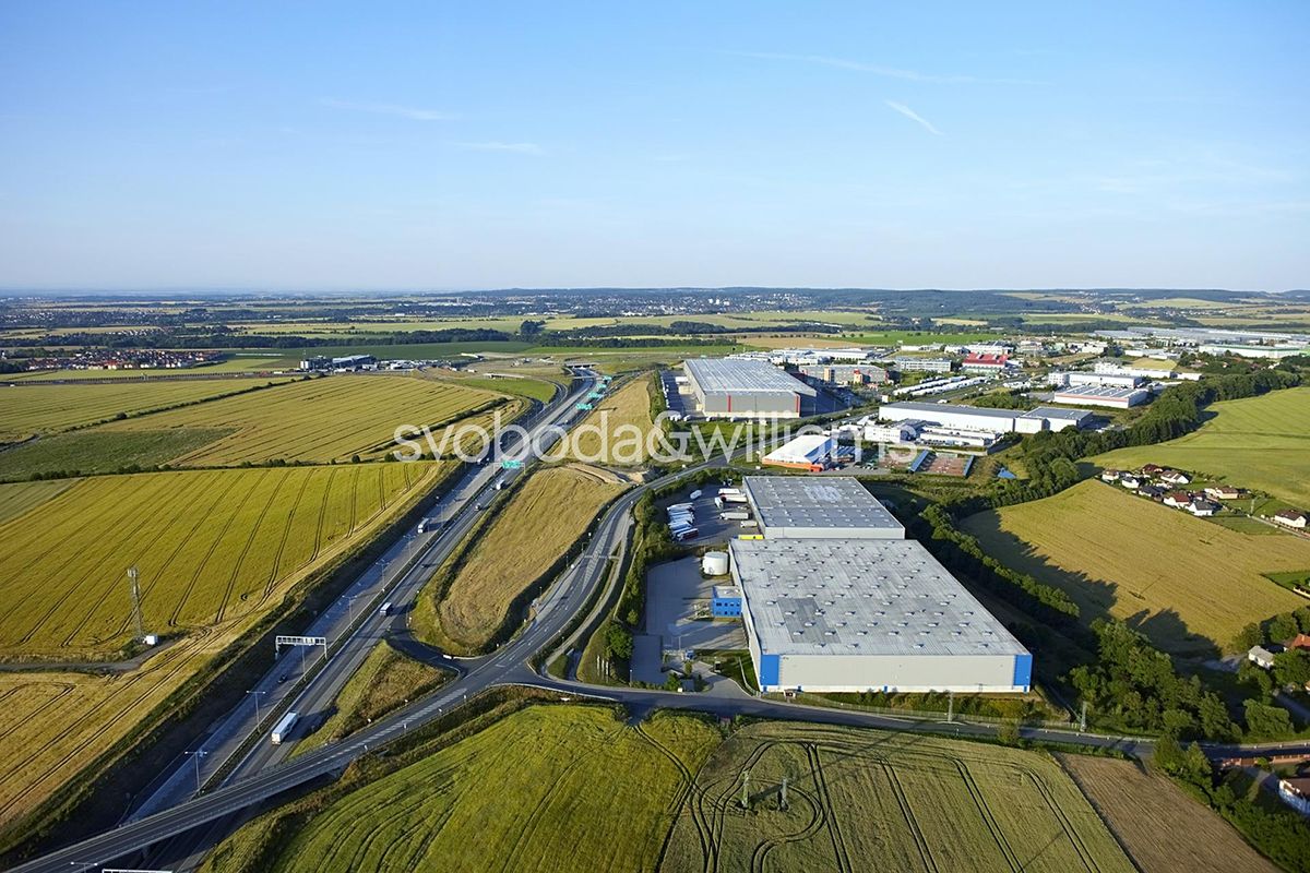 Pronájem výrobní haly, prostoru 16173 m²
