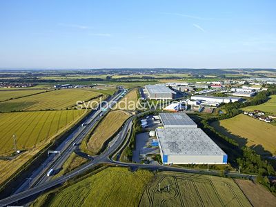 Pronájem výrobní haly, prostoru 16173 m²