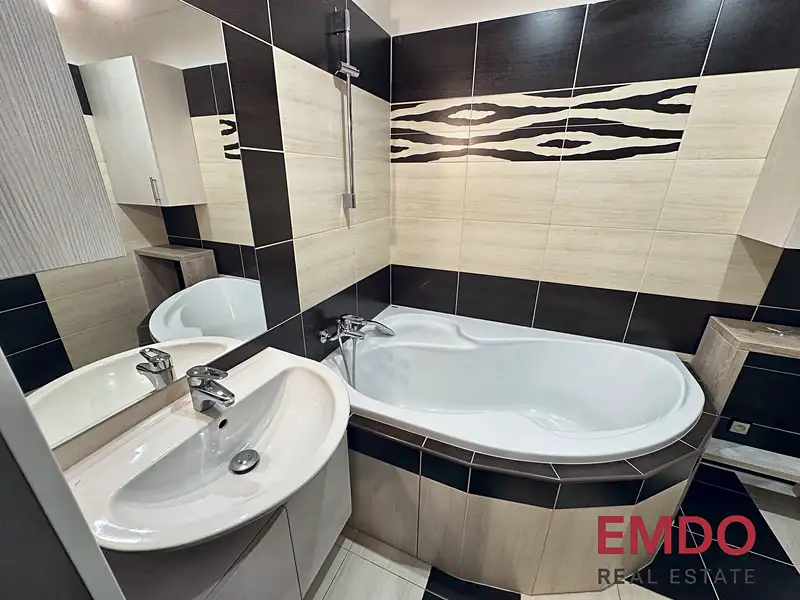 Pronájem bytu 1+1 40 m², Hradec Králové – náhled fotky 3