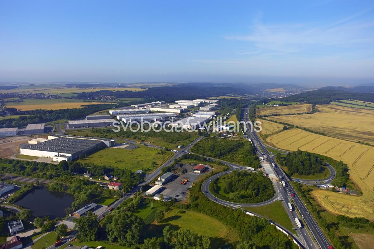 Pronájem skladového prostoru 4134 m² – fotografie 3