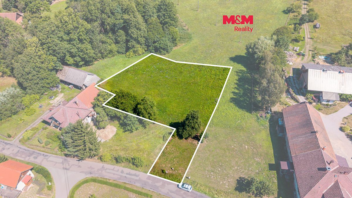 Prodej stavebního pozemku 1772 m²