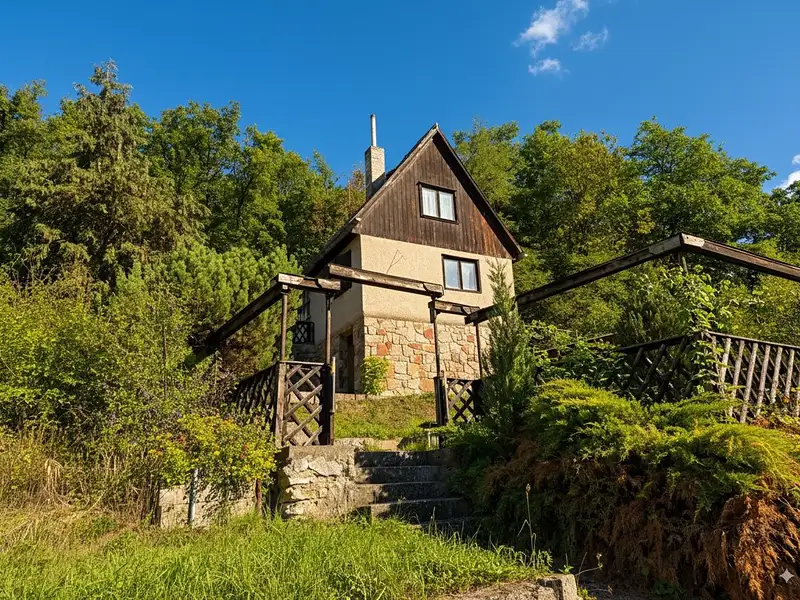 Prodej chaty 65 m², pozemek 755 m², Hlásná Třebaň – náhled fotky 1