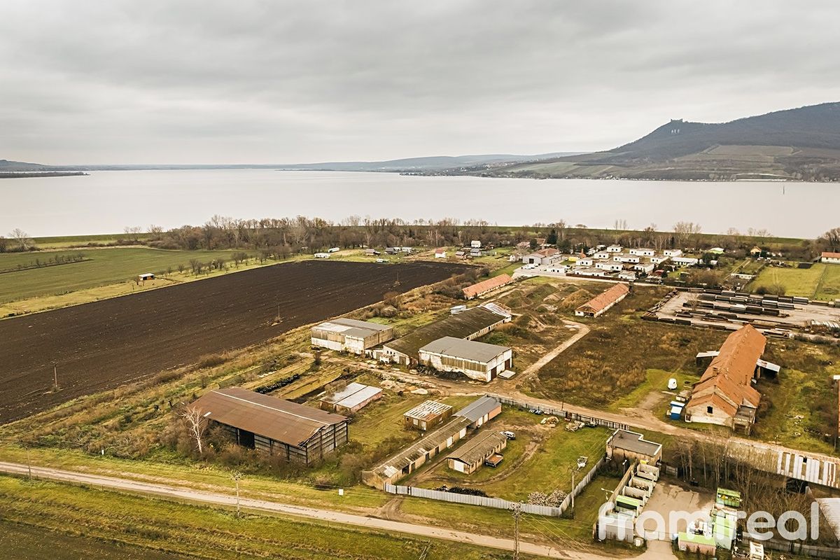 Prodej komerčního pozemku 9422 m² – fotografie 2