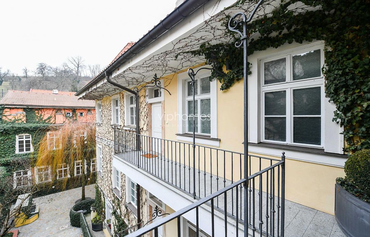 Pronájem bytu 4+1 170 m²