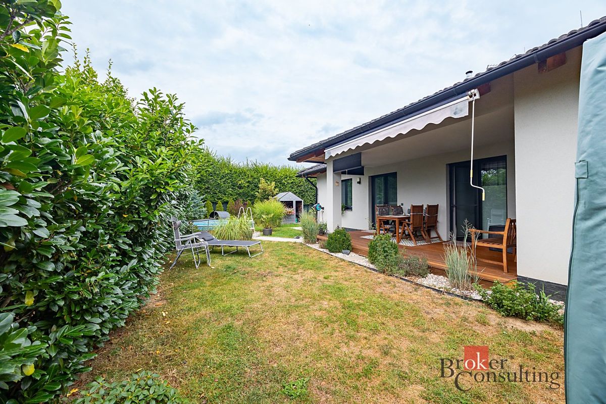 Prodej rodinného domu 163 m², pozemek 871 m² – fotografie 3