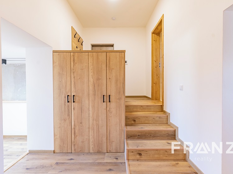 Pronájem bytu 2+1, 75 m² (14 z 21)