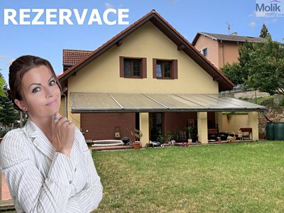 Prodej rodinného domu 238 m², pozemek 1352 m²