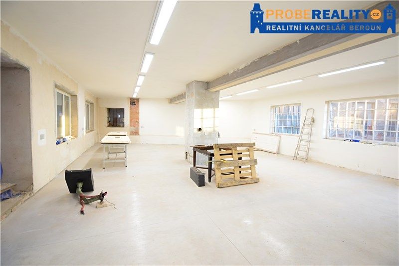 Pronájem výrobní haly, prostoru 100 m² – fotografie 5