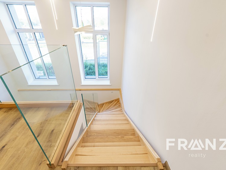 Pronájem bytu 2+1, 75 m² (11 z 21)