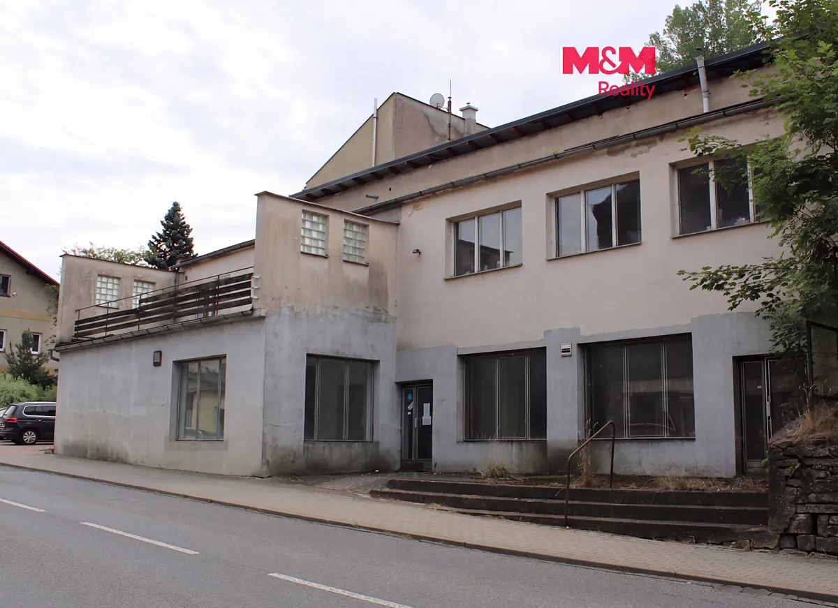 Pronájem obchodního prostoru 55 m²