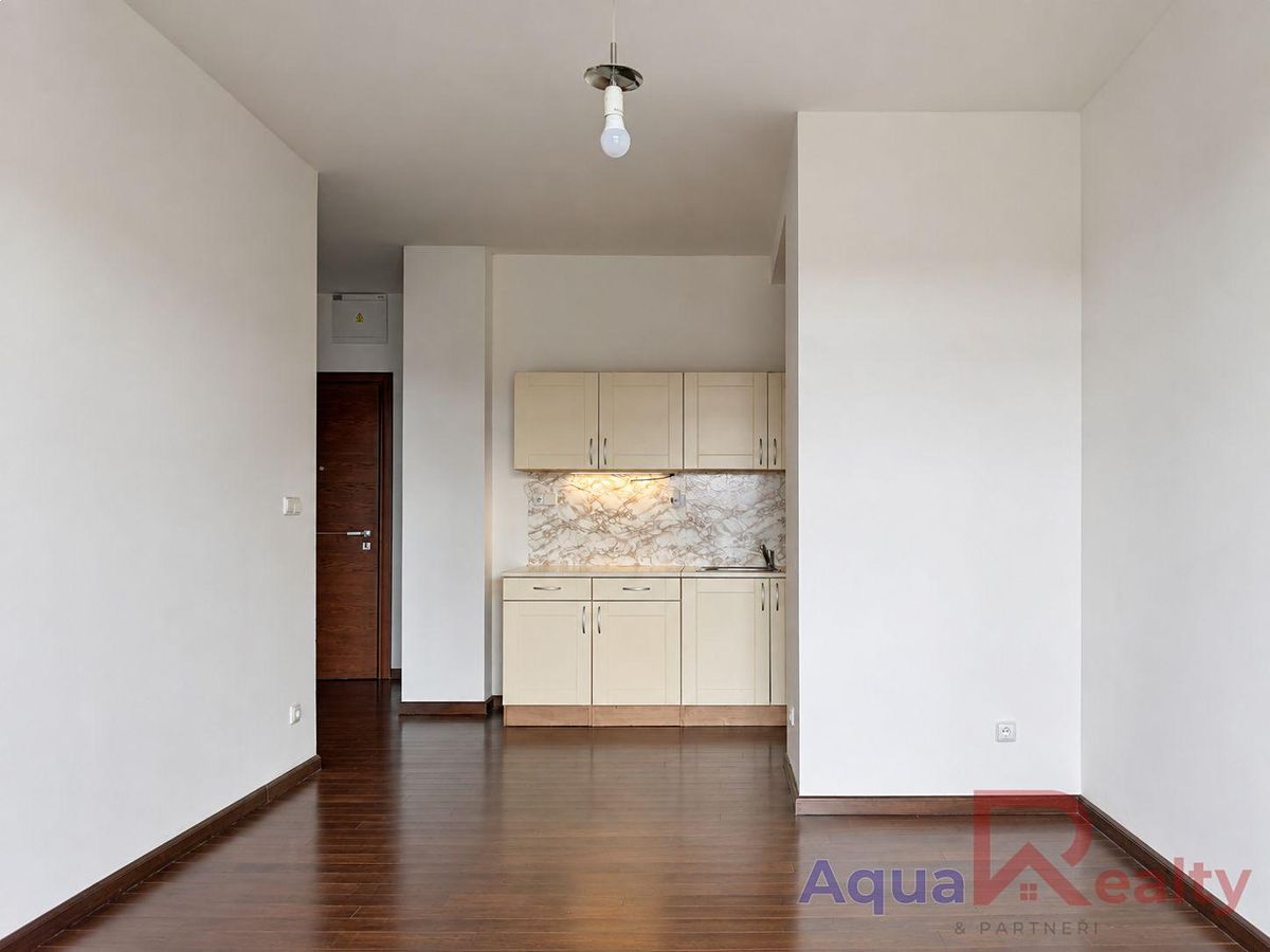 Pronájem bytu 2+kk 53 m² – fotografie 2