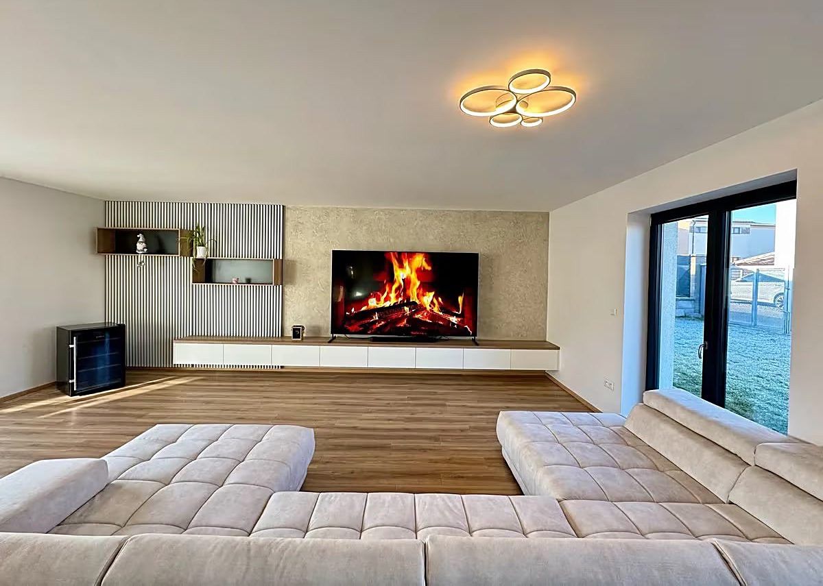 Prodej rodinného domu 156 m², pozemek 835 m² – fotografie 2