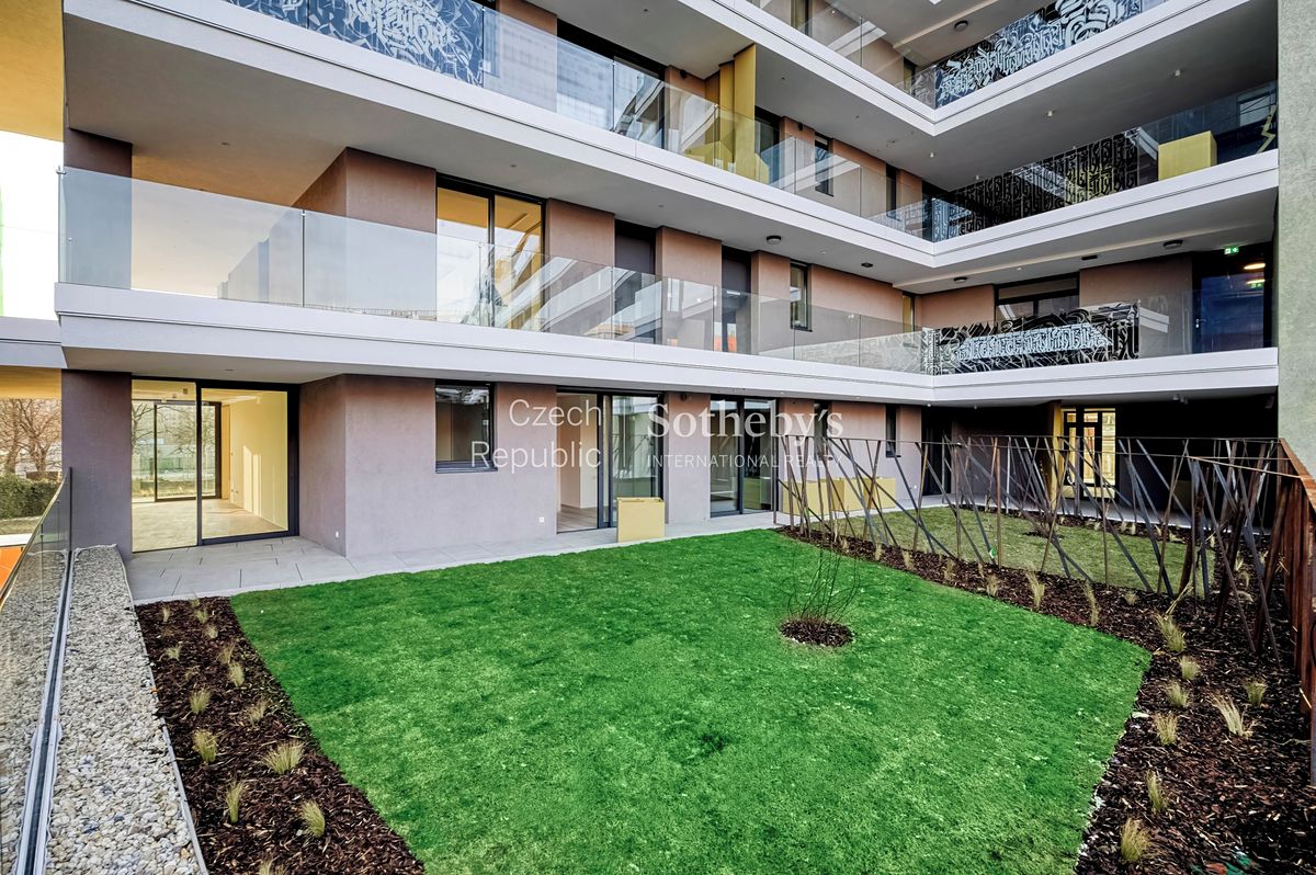 Pronájem bytu 4+kk 129 m² – fotografie 2