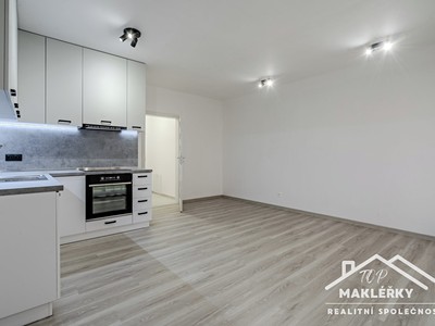 Pronájem bytu 1+kk 30 m²