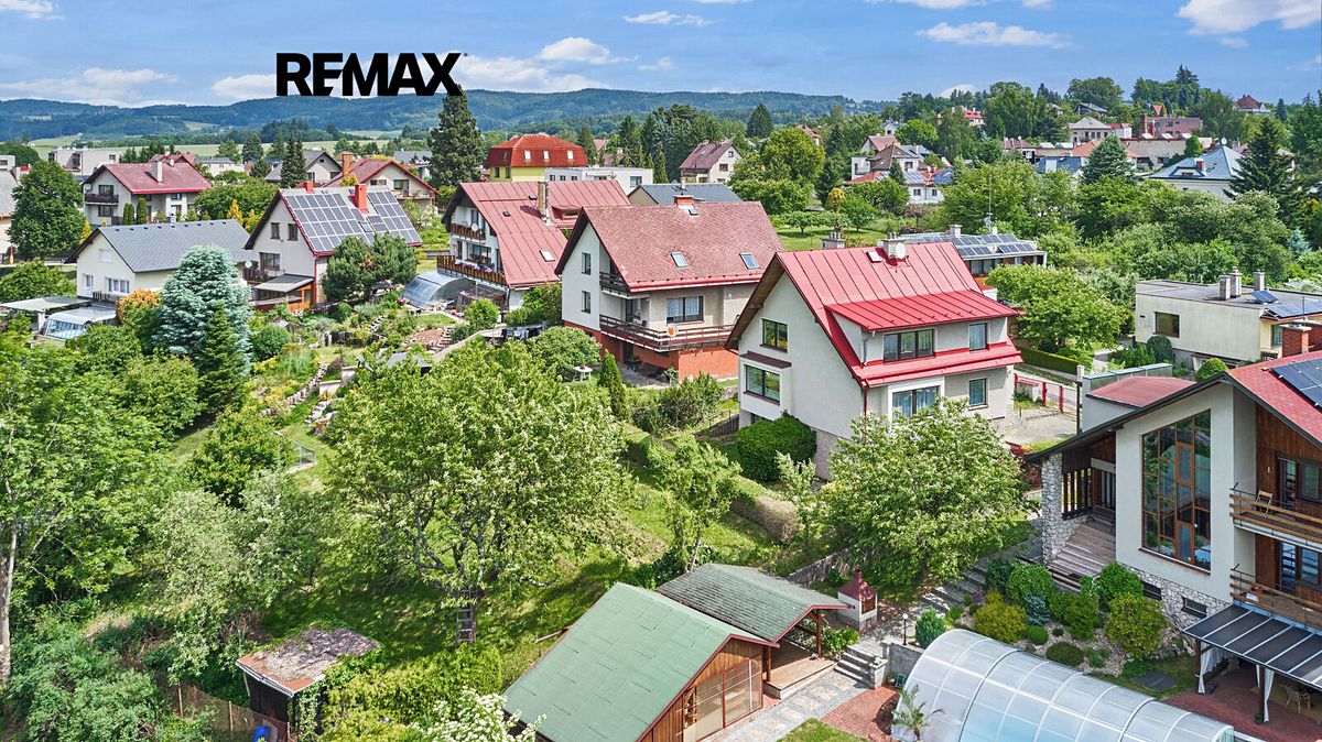 Prodej vícegeneračního domu 240 m², pozemek 985 m² – fotografie 5