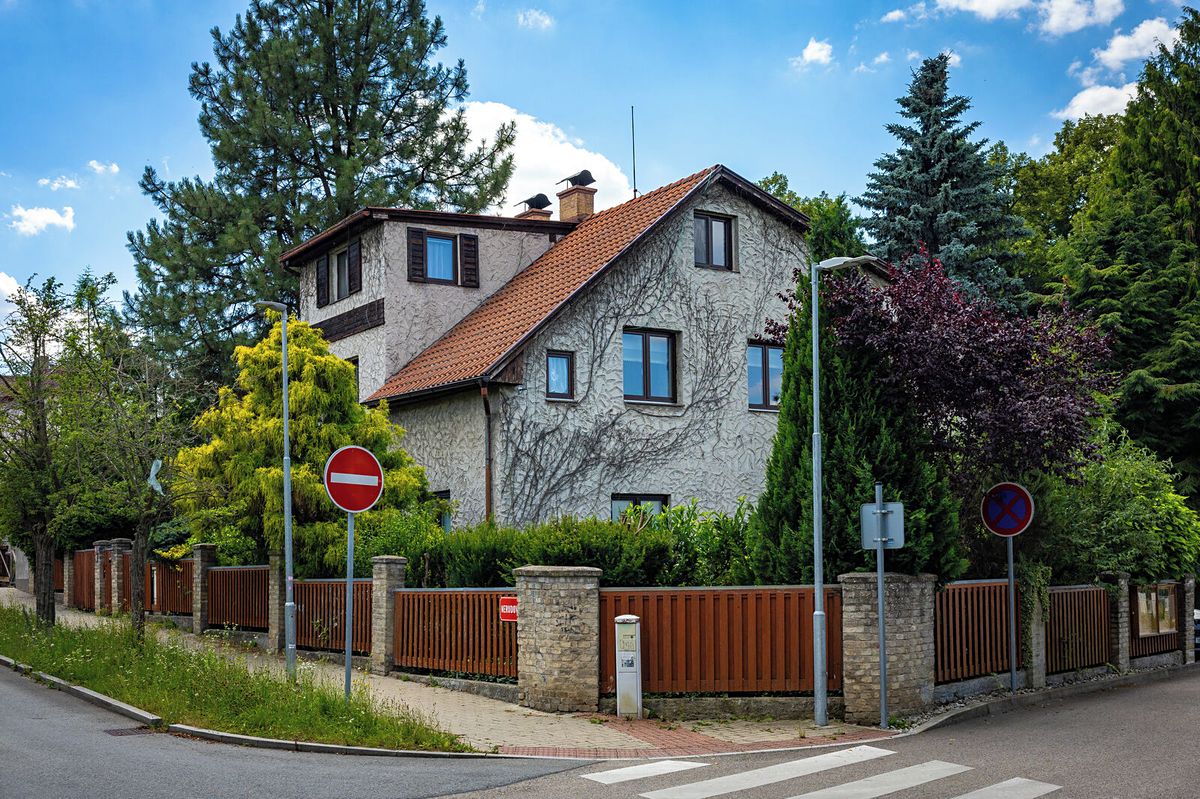 Prodej bytu 6 pokojů a více 166 m²