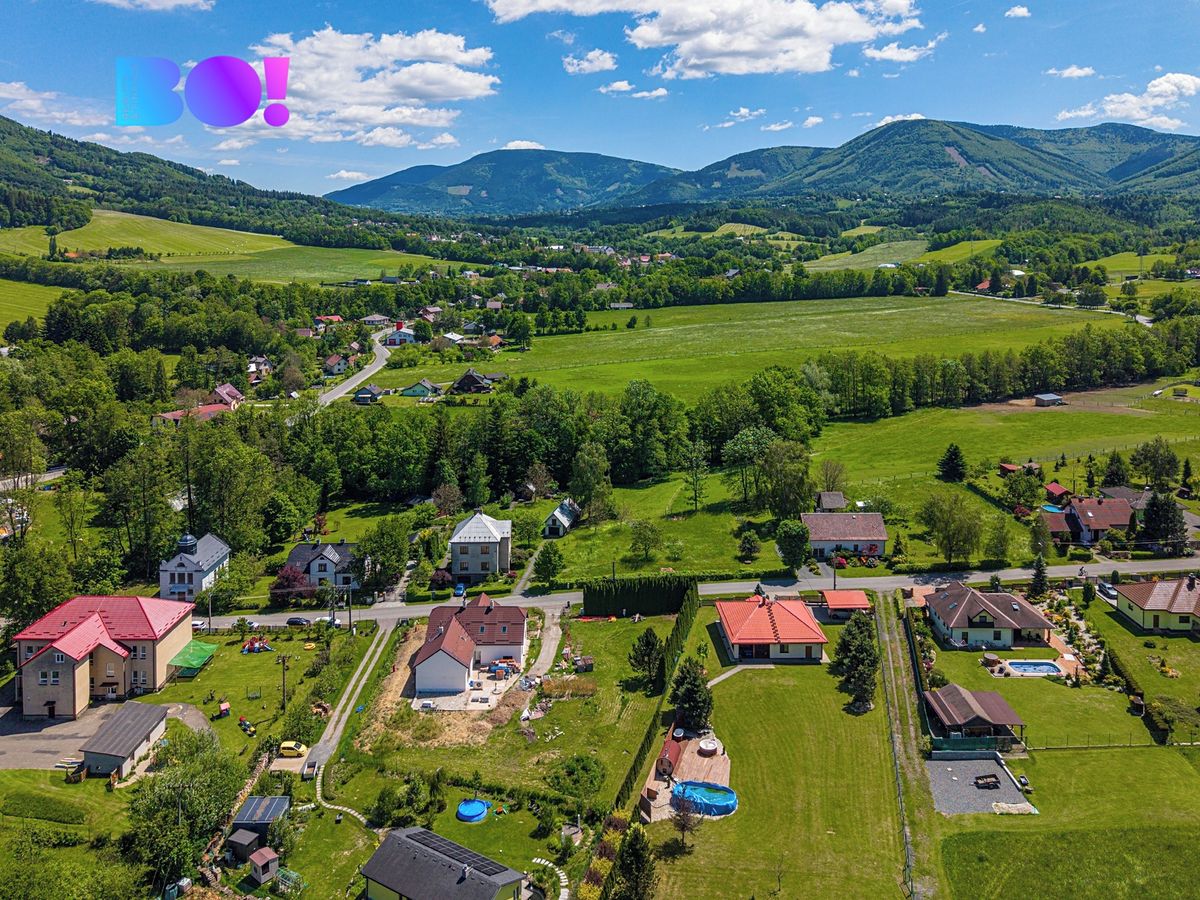Prodej rodinného domu 250 m², pozemek 2200 m² – fotografie 3