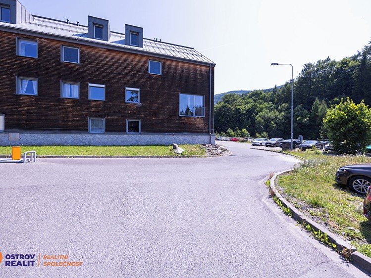 Prodej komerčního prostoru, 41 m² (18 z 24)