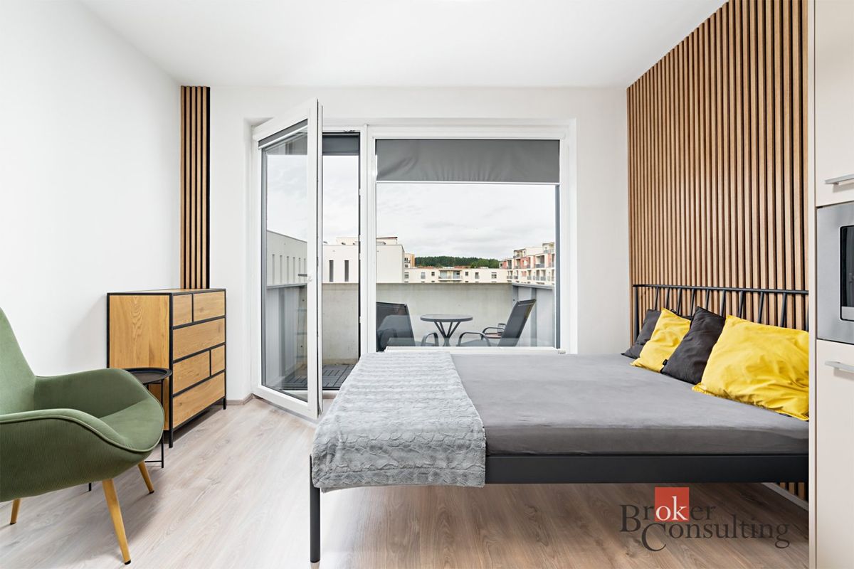 Pronájem bytu 1+kk 28 m²