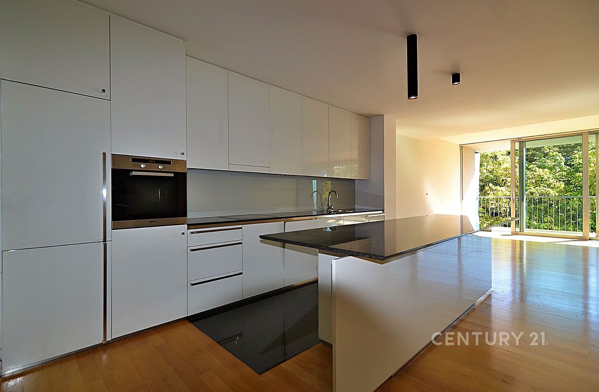 Pronájem bytu 4+kk 169 m²