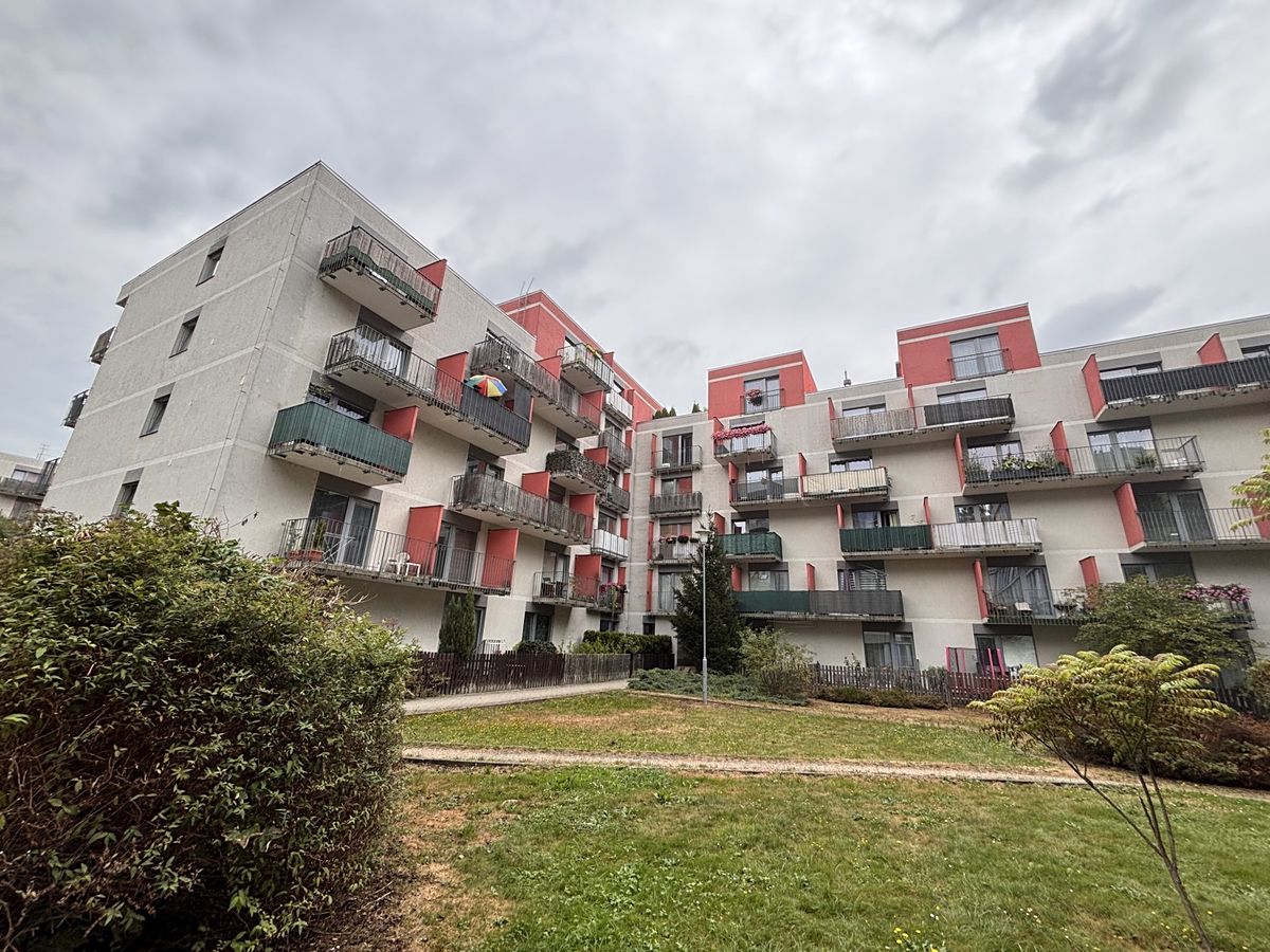 Pronájem bytu 1+kk 47 m²