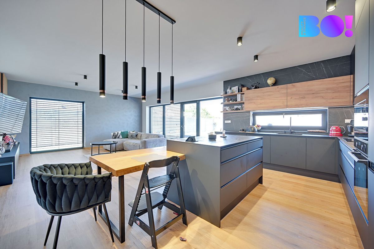 Prodej rodinného domu 110 m², pozemek 532 m² – fotografie 3