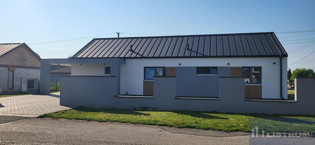 Prodej rodinného domu 146 m², pozemek 990 m² – fotografie 3