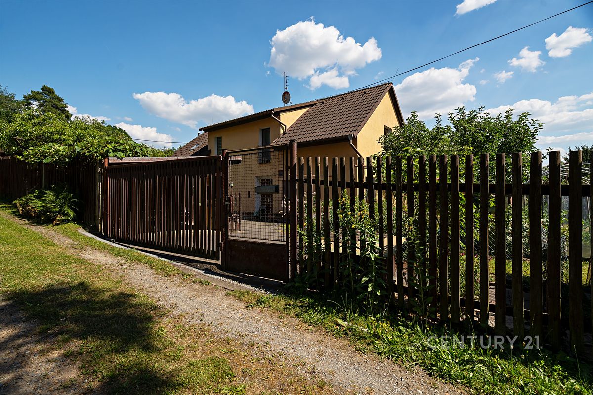 Prodej rodinného domu 193 m², pozemek 772 m²