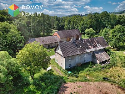 Prodej rodinného domu 100 m², pozemek 4286 m²