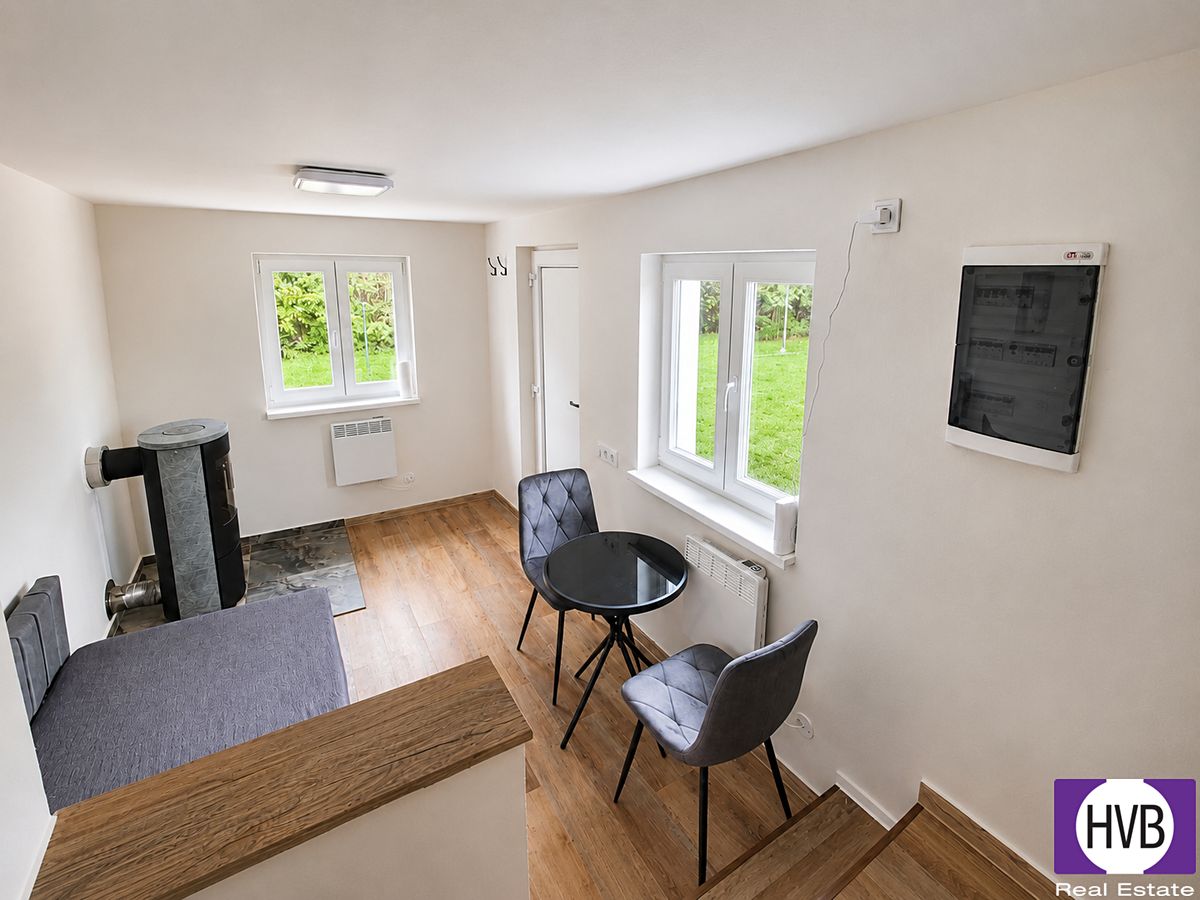Pronájem bytu 1+kk 25 m² – fotografie 2
