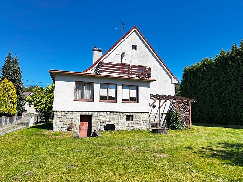 Prodej rodinného domu 150 m², pozemek 1000 m² – fotografie 4