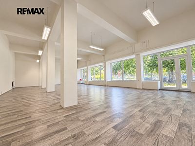 Pronájem obchodního prostoru 168 m²
