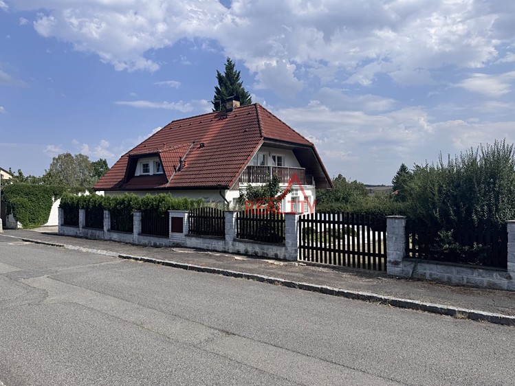 Prodej domu, 188 m² (6 z 38)