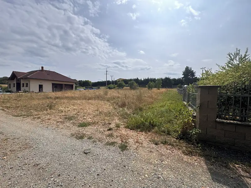 Prodej stavebního pozemku 1087 m², Nový Knín – náhled fotky 2