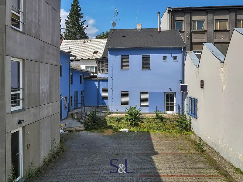 Pronájem kanceláře 332 m², Česká Lípa – náhled fotky 1