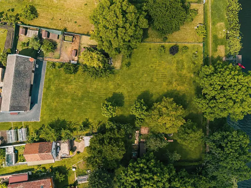 Prodej stavebního pozemku 2460 m², Neratovice – náhled fotky 3