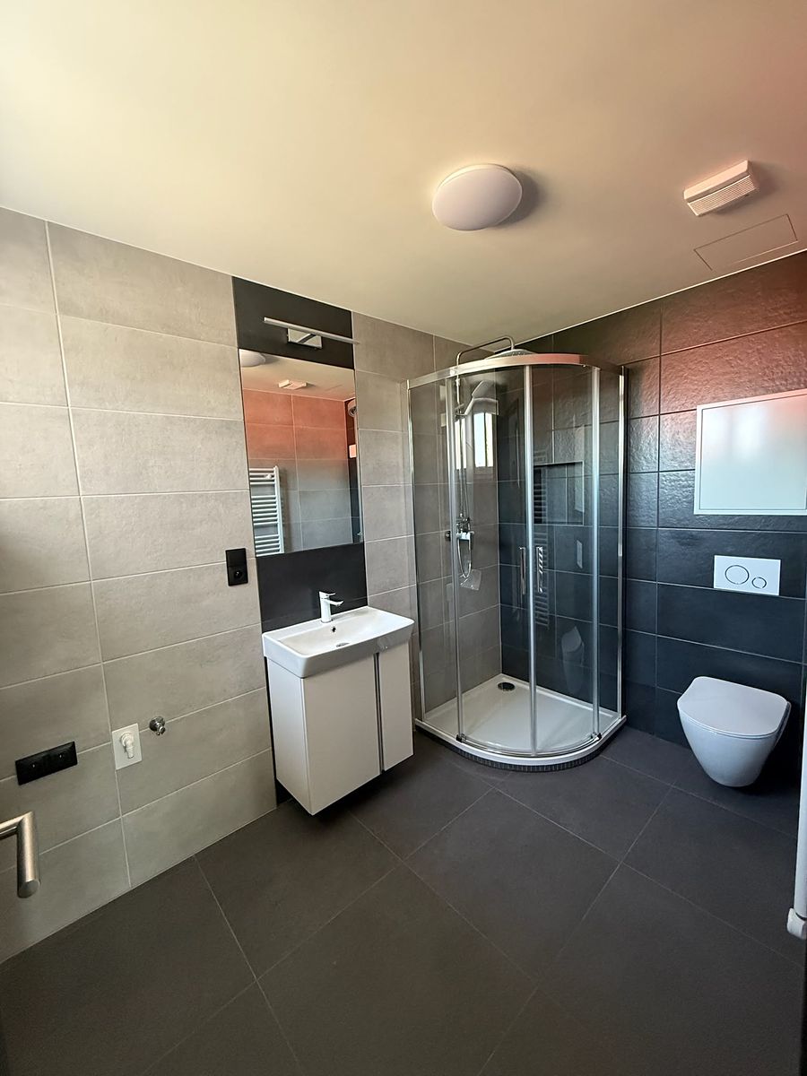 Pronájem bytu 1+kk 33 m² – fotografie 4
