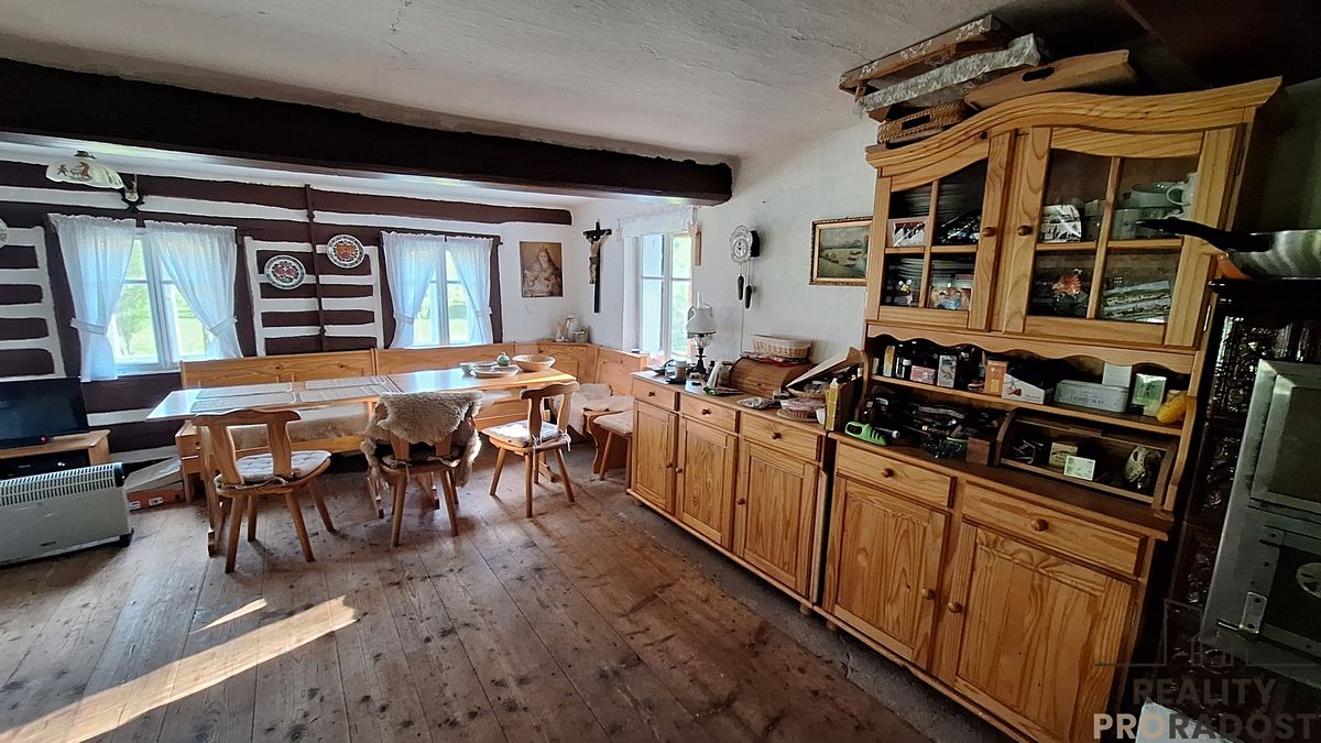 Prodej rodinného domu 95 m², pozemek 1505 m² – fotografie 2