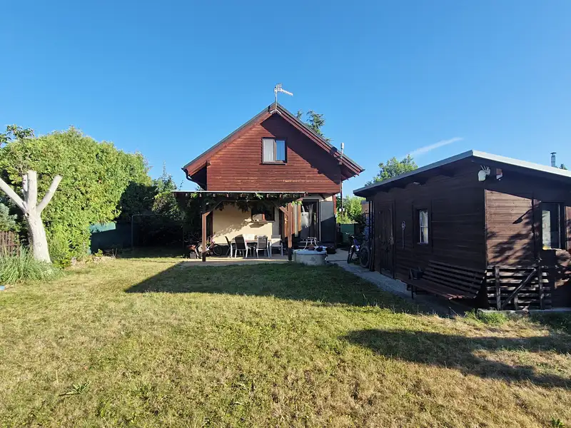 Prodej rodinného domu 80 m², pozemek 569 m², Černošice – náhled fotky 2