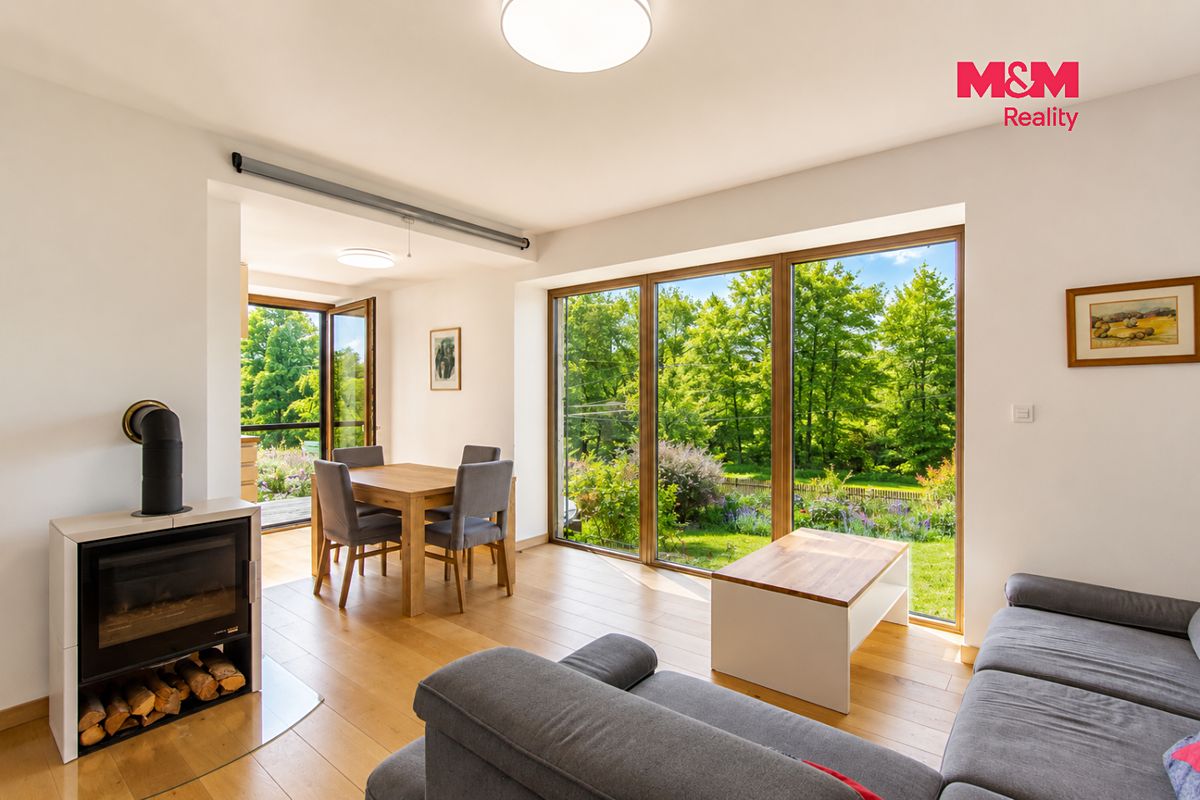 Prodej rodinného domu 125 m², pozemek 2121 m² – fotografie 4