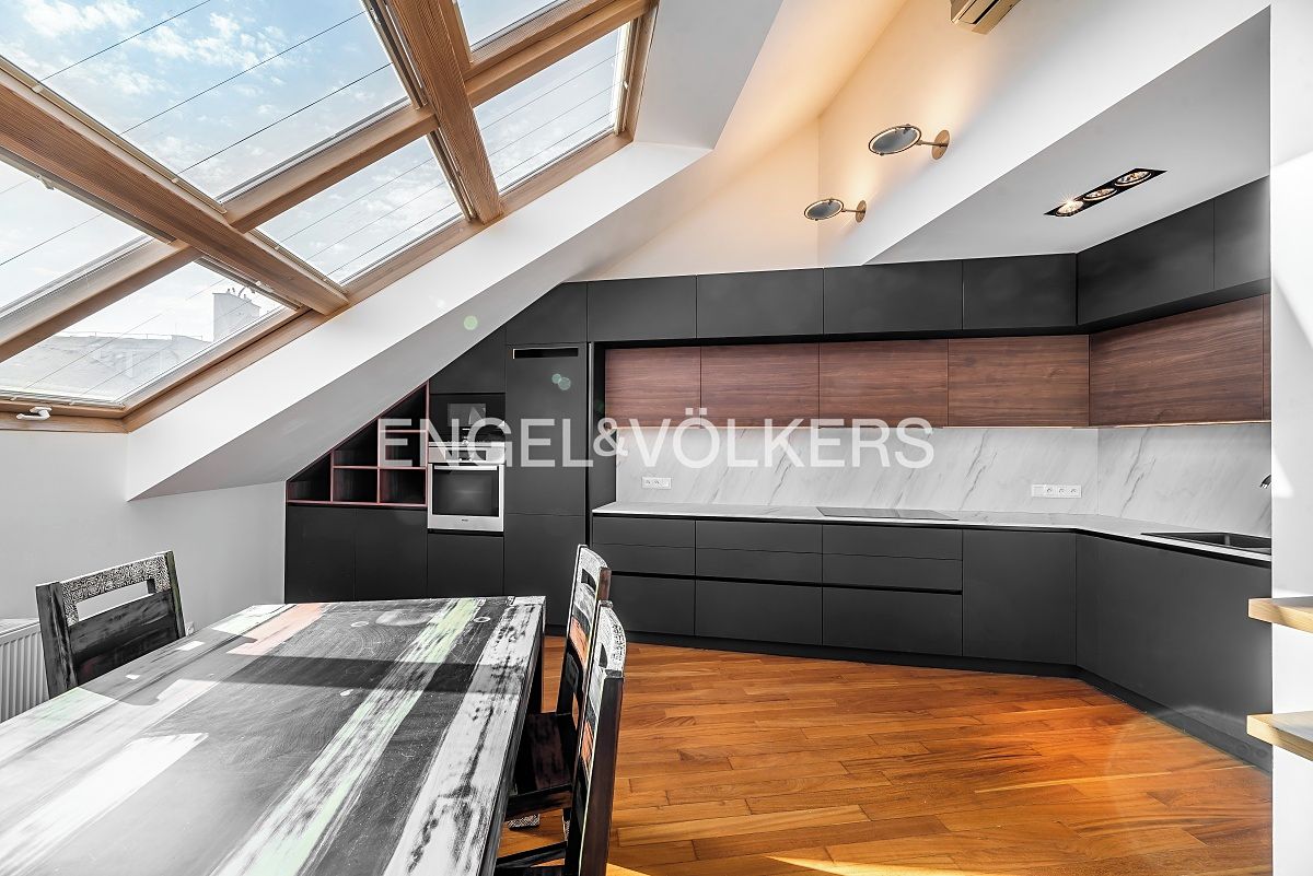 Pronájem bytu 3+kk 102 m² – fotografie 3
