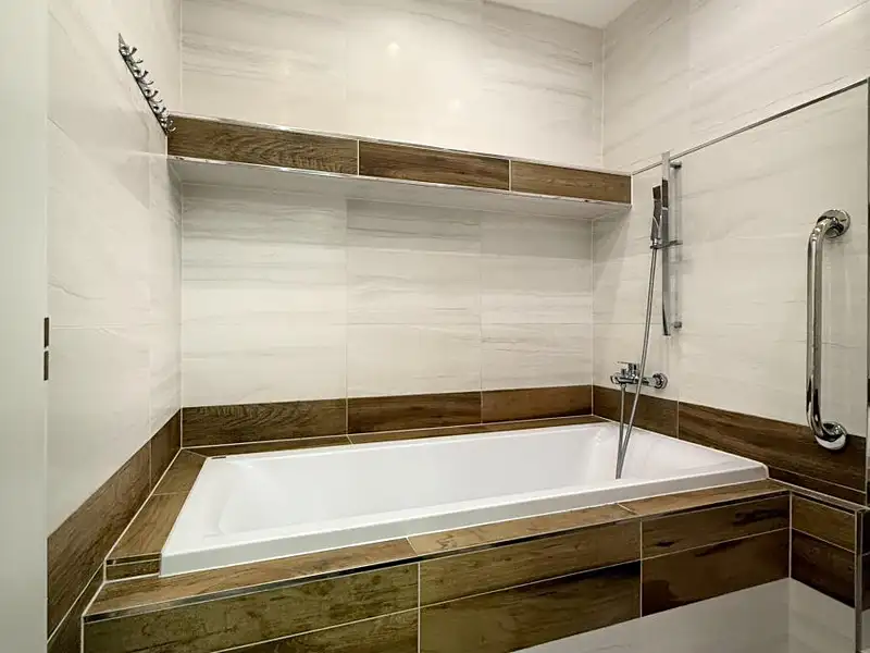 Pronájem bytu 1+kk 38 m², Teplice – náhled fotky 3