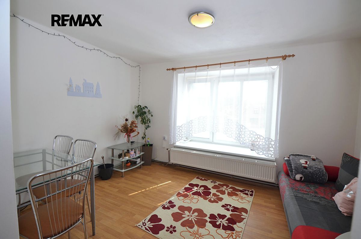Prodej rodinného domu 160 m², pozemek 777 m² – fotografie 3