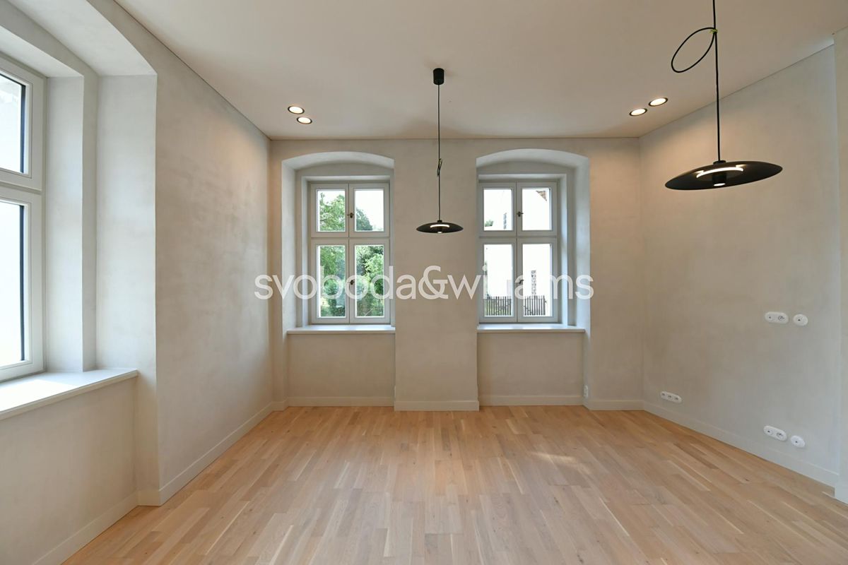 Pronájem bytu 2+kk 41 m² – fotografie 3