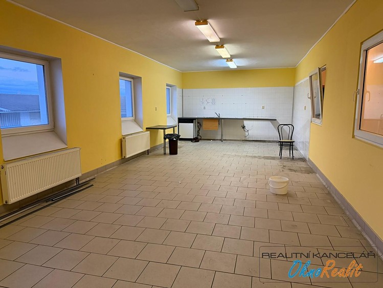Pronájem komerčního prostoru, 200 m² (28 z 50)
